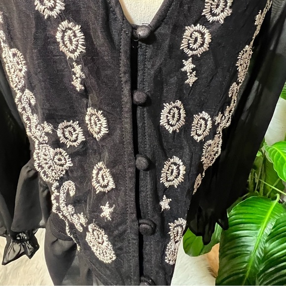 - Embroidered Mesh Peplum Top - Picture 6 of 12